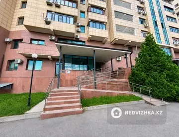 Офис, Магазин и др., этаж 1 из 2, 10 м², На длительный срок