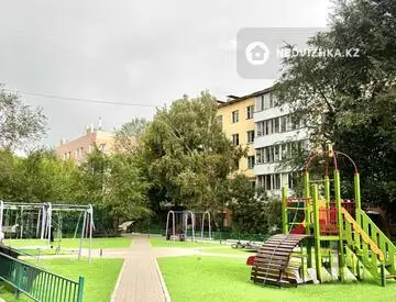 3-комнатная квартира, этаж 2 из 5, 64 м²