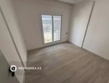 2-комнатная квартира, этаж 2 из 9, 40 м²