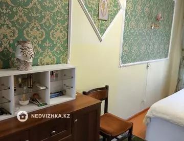 3-комнатная квартира, этаж 3 из 5, 60 м²