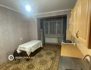 1-комнатная квартира, этаж 2 из 3, 37 м²