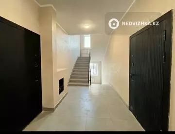 2-комнатная квартира, этаж 2 из 5, 67 м²