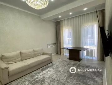 3-комнатная квартира, этаж 2 из 4, 82 м²