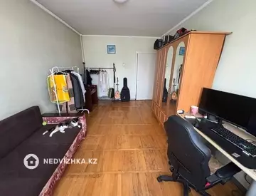 2-комнатная квартира, этаж 9 из 9, 46 м²