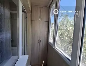 2-комнатная квартира, этаж 4 из 5, 48 м²