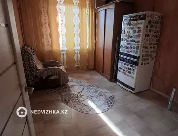 4-комнатная квартира, этаж 4 из 6, 102 м²