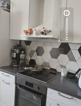1-комнатная квартира, этаж 4 из 9, 58 м²