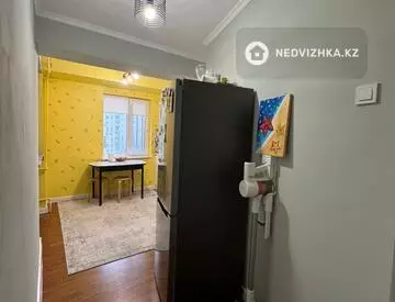 2-комнатная квартира, этаж 8 из 12, 56 м²