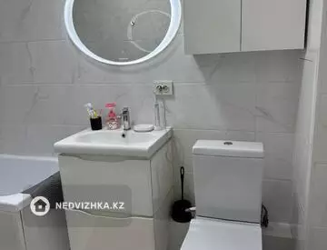 2-комнатная квартира, этаж 8 из 12, 56 м²