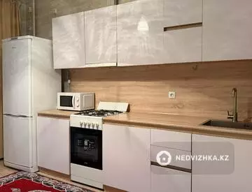 1-комнатная квартира, этаж 4 из 9, 40 м²