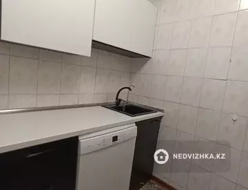 3-комнатная квартира, этаж 4 из 4, 60 м²
