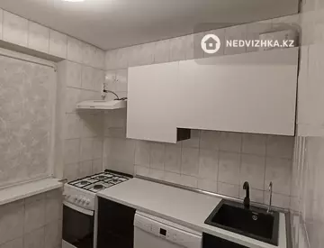 3-комнатная квартира, этаж 4 из 4, 60 м²