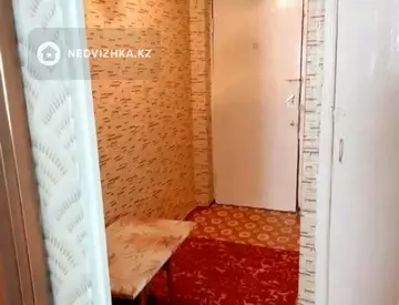 2-комнатная квартира, этаж 4 из 5, 42 м²