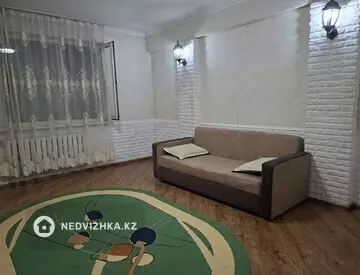 1-комнатная квартира, этаж 2 из 5, 55 м², На длительный срок