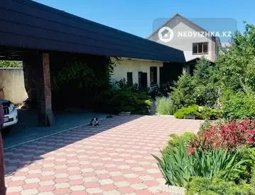 5-комнатный дом, 9 соток, 226 м²