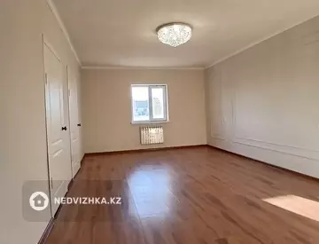 4-комнатная часть дома, 6.5 соток, 120 м²