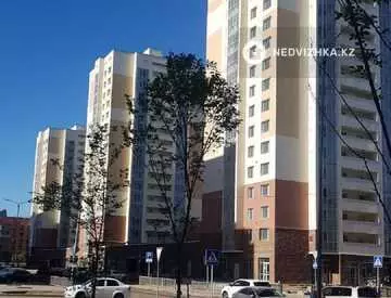1-комнатная квартира, этаж 14 из 15, 38 м²