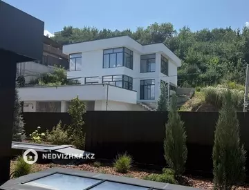 5-комнатный дом, 10 соток, 288 м²