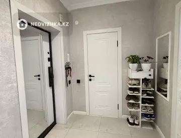 2-комнатная квартира, этаж 1 из 12, 59 м²