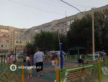 3-комнатная квартира, этаж 4 из 5, 68 м²
