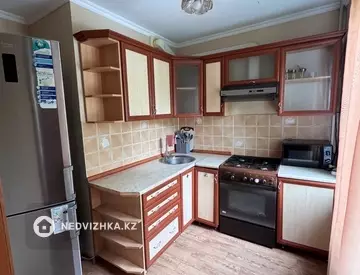 3-комнатная квартира, этаж 2 из 4, 62 м²