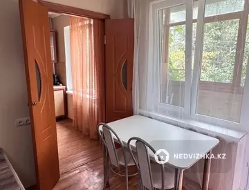 3-комнатная квартира, этаж 2 из 4, 62 м²
