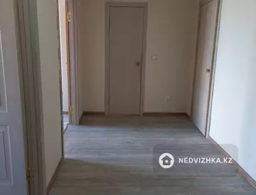 2-комнатная квартира, этаж 3 из 9, 61 м²