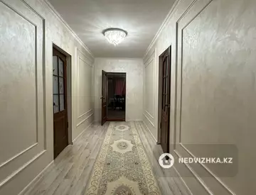 7-комнатная часть дома, 9 соток, 250 м²
