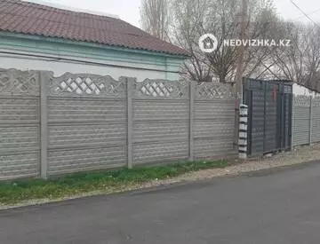 4-комнатная часть дома, 7 соток, 60 м²