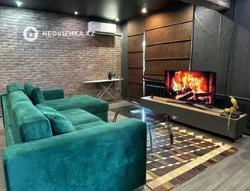 1-комнатная квартира, этаж 4 из 4, 45 м², Посуточно