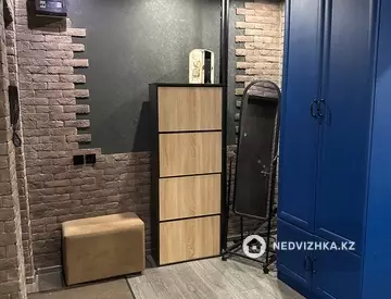 1-комнатная квартира, этаж 4 из 4, 45 м², Посуточно