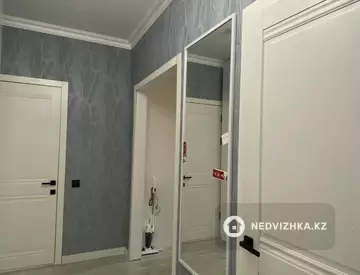 1-комнатная квартира, этаж 13 из 14, 42 м²