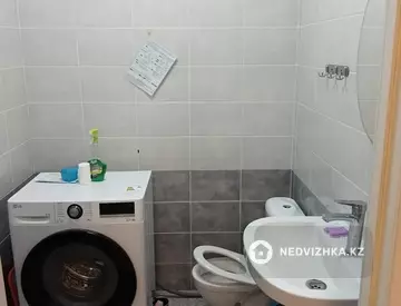 2-комнатная квартира, этаж 4 из 10, 74 м², На длительный срок