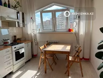 3-комнатная квартира, этаж 9 из 9, 75 м²