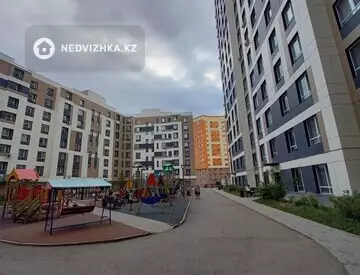 4-комнатная квартира, этаж 2 из 16, 90 м²