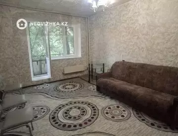 1-комнатная квартира, этаж 3 из 5, 33 м²