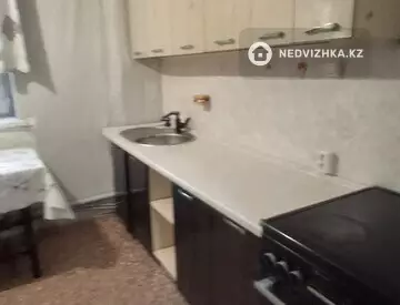 1-комнатная квартира, этаж 3 из 5, 33 м²