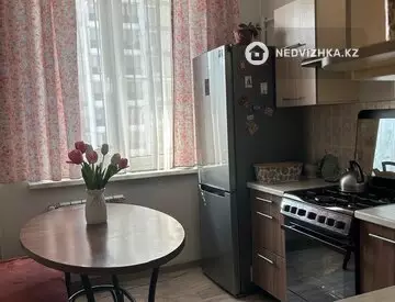 1-комнатная квартира, этаж 4 из 4, 33 м²