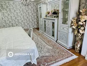 4-комнатная квартира, этаж 4 из 4, 95 м²