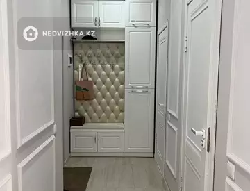 3-комнатная квартира, этаж 3 из 7, 84 м²