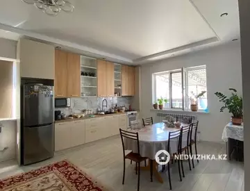 4-комнатный дом, 5 соток, 120 м²