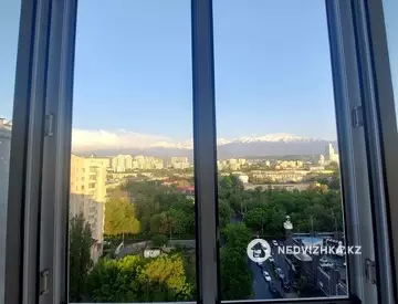 1-комнатная квартира, этаж 13 из 13, 44 м²