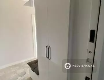 2-комнатная квартира, этаж 3 из 6, 56 м²