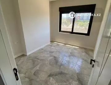 2-комнатная квартира, этаж 3 из 6, 56 м²