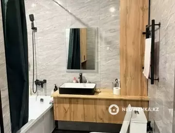 3-комнатная квартира, этаж 1 из 5, 100 м²
