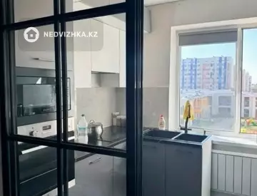 3-комнатная квартира, этаж 1 из 5, 100 м²