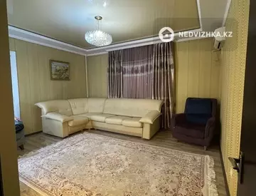 2-комнатная квартира, этаж 2 из 12, 64 м², На длительный срок