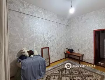 2-комнатная квартира, этаж 1 из 5, 42 м²