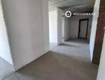 4-комнатная квартира, этаж 4 из 9, 119 м²