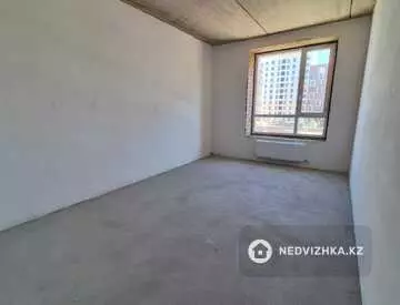 4-комнатная квартира, этаж 4 из 9, 119 м²